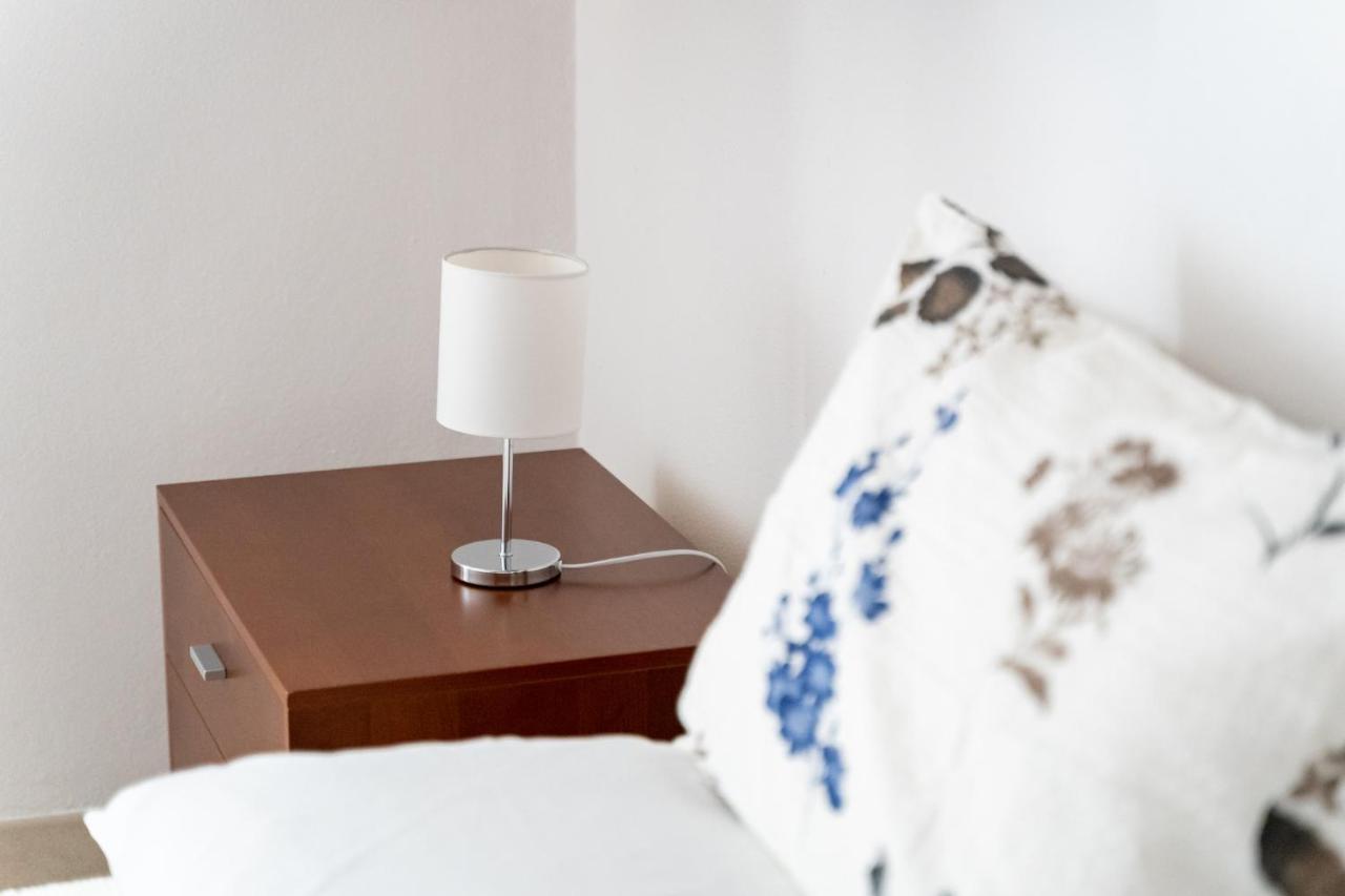 Spacious 3-Bedroom Apartment With Courtyard In Tempio Pausania - Perfect For Families エクステリア 写真